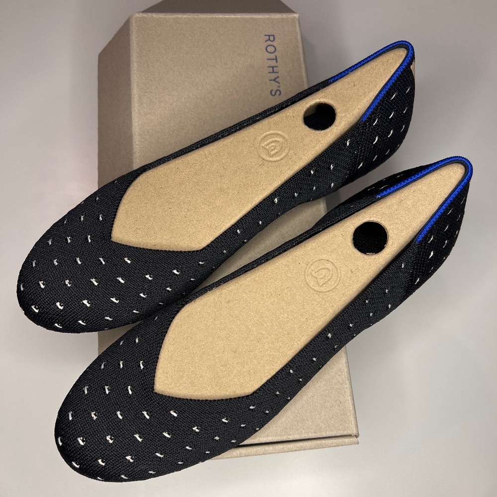 Rothy’s flat ivory dot size 8.5